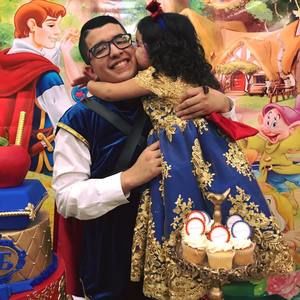 Meet your Posher, Jonathan